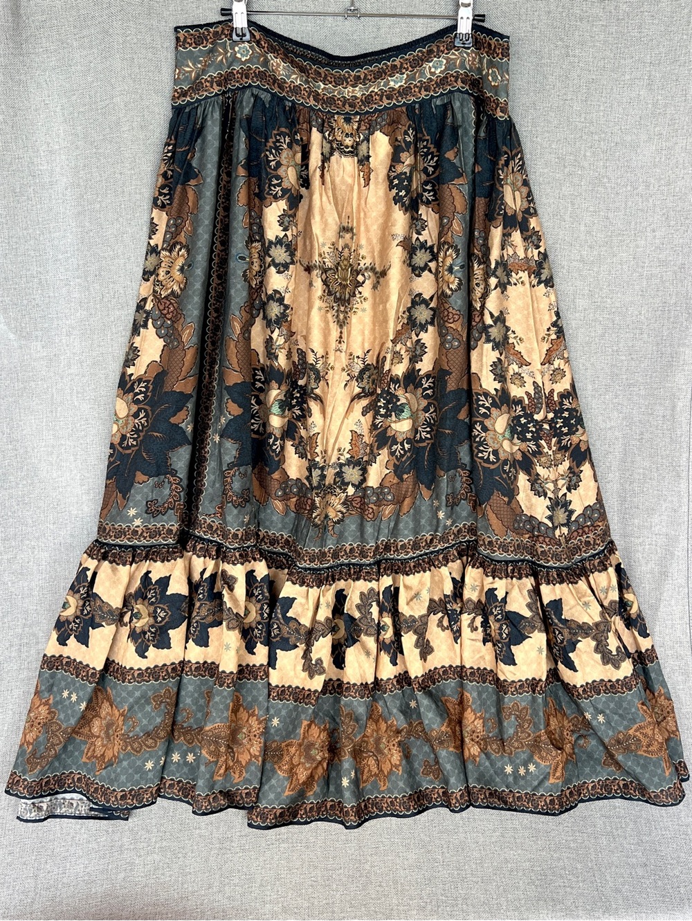 House of Harlow 1960 Tiered Boho floral patern maxi skirt beige brown navy gray